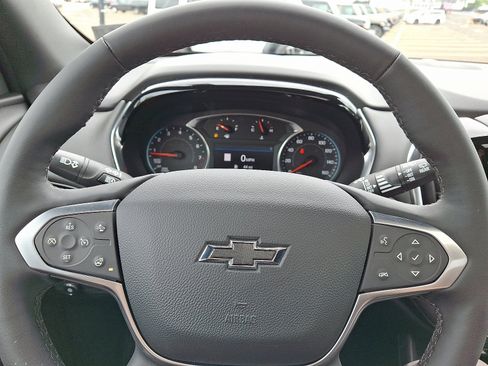 Used 2023 Chevrolet Traverse RS image 20