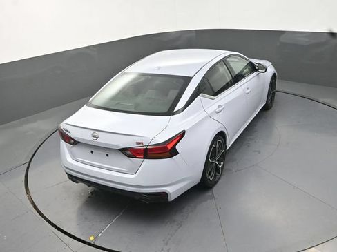 Used 2024 Nissan Altima 2.5 SR FWD image 29