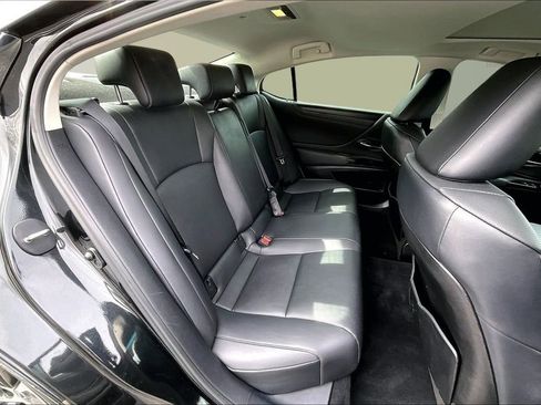 Used 2023 Lexus ES 350 w/ Premium Package image 24