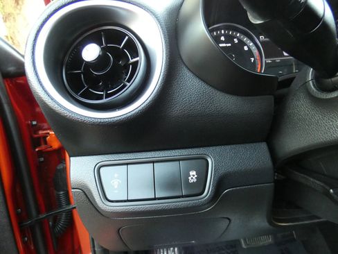 Used 2023 Kia Forte LXS image 68