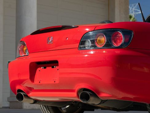 Used 2004 Honda S2000 image 23