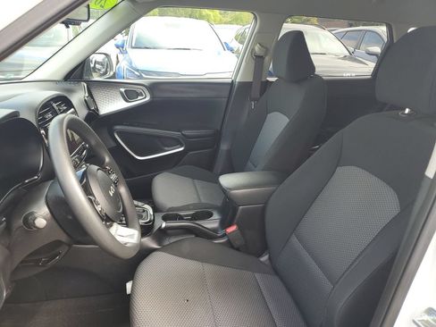 Used 2024 Kia Soul S FWD image 7
