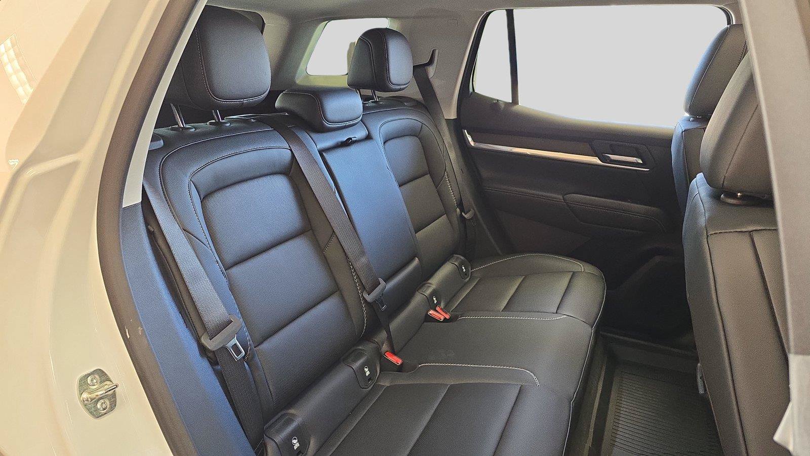 New 2027 GMC Terrain Denali w/ LPO, Floor Liner Package AWD/4WD image 17