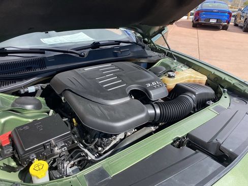 Used 2021 Dodge Challenger SXT AWD/4WD image 36
