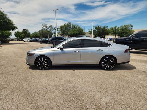 Certified 2025 Honda Accord Touring image 4