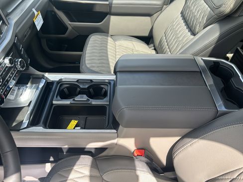 New 2026 Ford F350 Platinum w/ Platinum Plus Package image 17