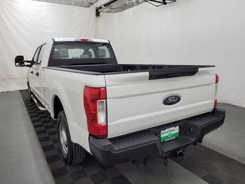 Used 2019 Ford F250 XL image 5