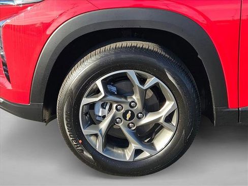 New 2026 Chevrolet Trax LT w/ Driver Confidence Package image 10