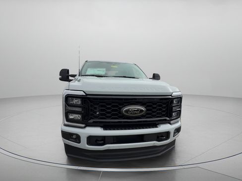 New 2026 Ford F350 Lariat w/ Black Appearance Package image 2