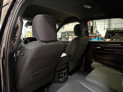 Certified 2025 RAM 2500 Big Horn AWD/4WD image 31