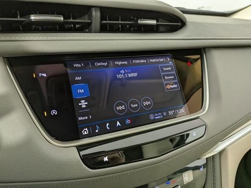 Certified 2023 Cadillac XT5 Premium Luxury w/ LPO, Floor Liner Package image 17