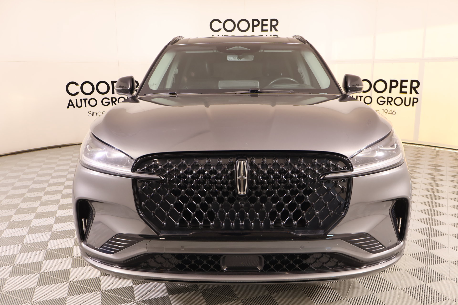Used 2025 Lincoln Aviator Reserve w/ Jet Appearance Package AWD/4WD image 10