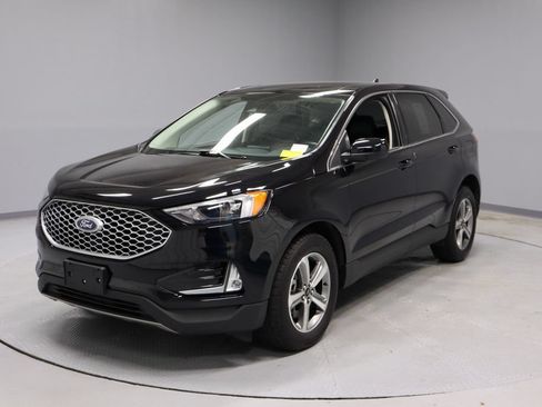 Certified 2024 Ford Edge SEL w/ Convenience Package AWD/4WD image 7
