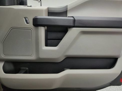 Used 2018 Ford F150 XL w/ Equipment Group 101A Mid AWD/4WD image 24