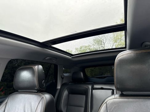 Used 2020 GMC Terrain SLT w/ GMC Pro Grade Package AWD/4WD image 25