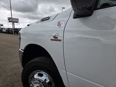 New 2026 RAM 3500 Tradesman AWD/4WD image 13