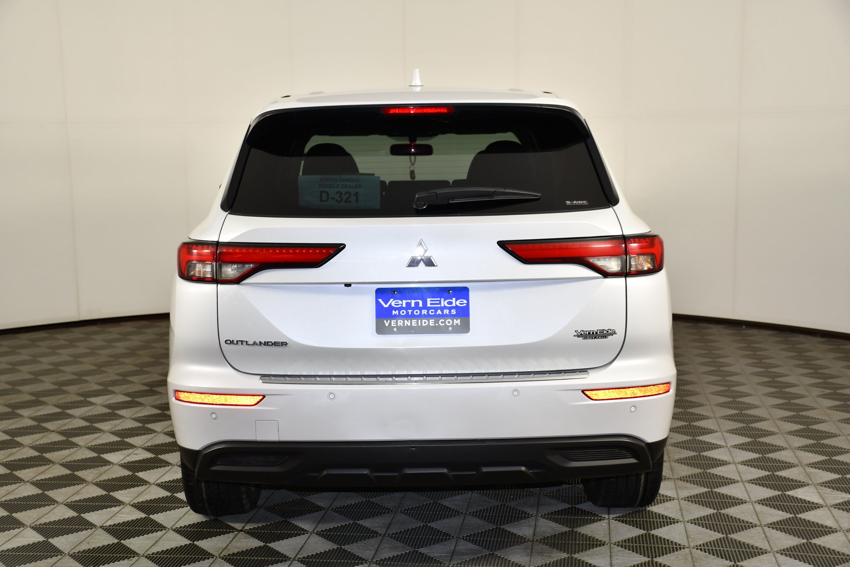 Used 2022 Mitsubishi Outlander ES AWD/4WD image 6