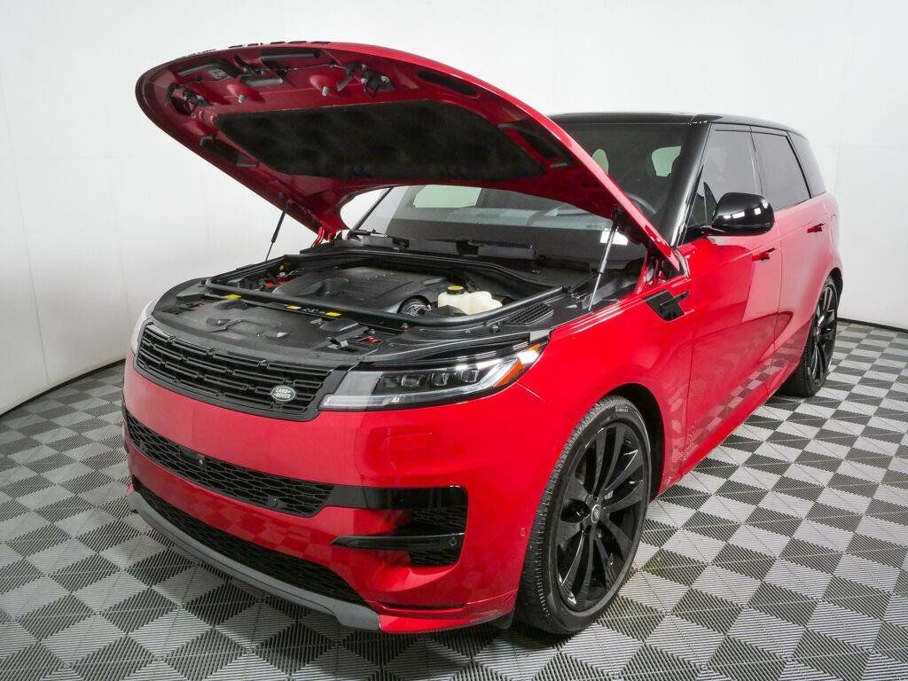 Used 2025 Land Rover Range Rover Sport Dynamic SE AWD/4WD image 35