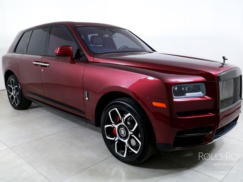 Used 2022 Rolls-Royce Cullinan Black Badge image 6