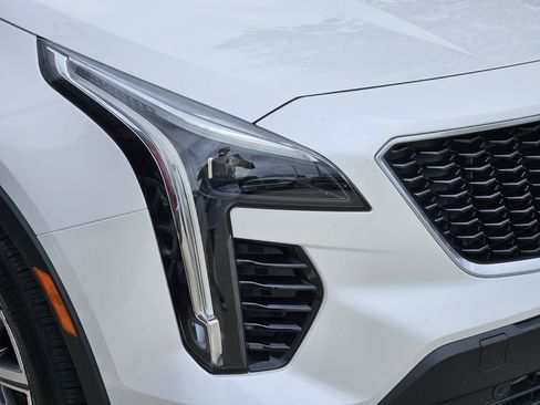 Used 2021 Cadillac XT4 Sport w/ Cold Weather Package FWD image 9