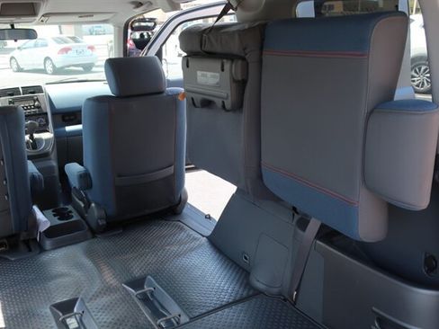 Used 2004 Honda Element EX image 24
