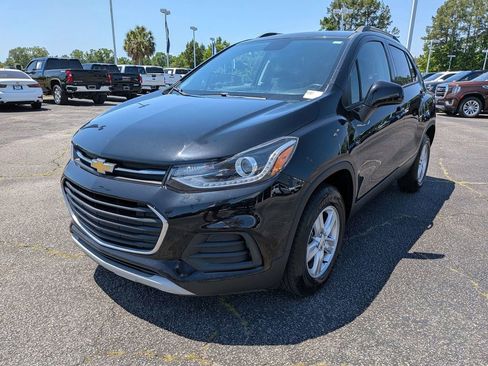 Used 2022 Chevrolet Trax LT w/ Driver Confidence Package AWD/4WD image 10