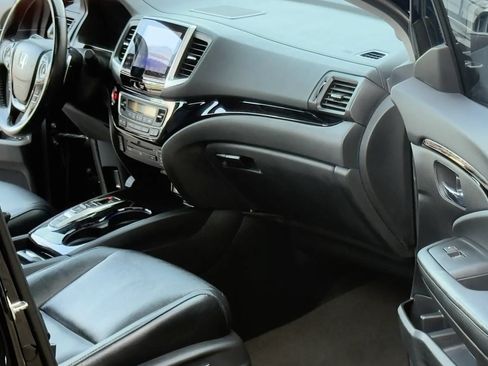 Used 2016 Honda Pilot Touring image 5