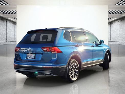 Certified 2020 Volkswagen Tiguan SE image 7