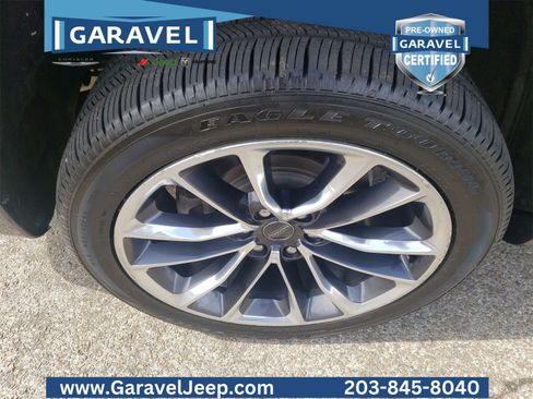 Used 2022 Jeep Wagoneer Series III w/ Premium Group I image 10