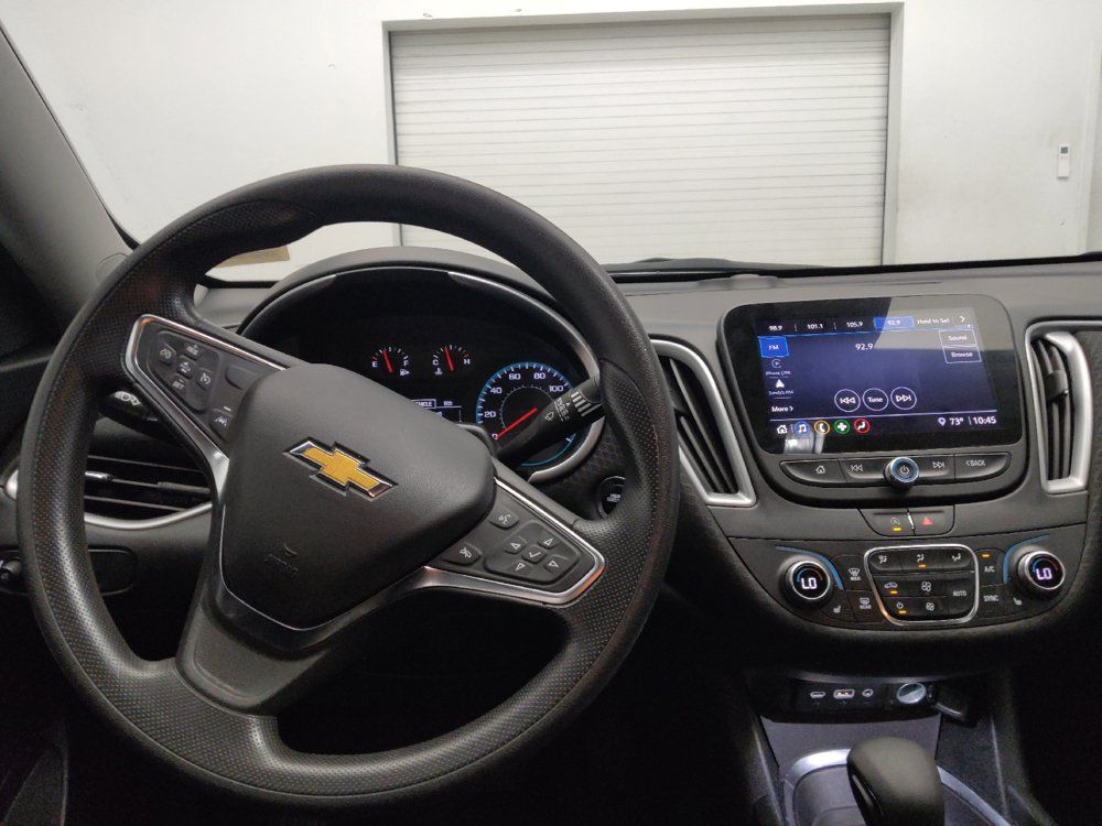 Used 2025 Chevrolet Malibu LT FWD image 22