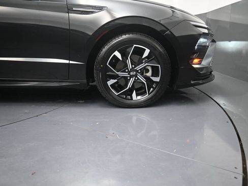 Used 2025 Hyundai Sonata SEL FWD image 5