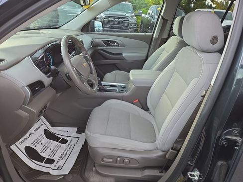 Used 2020 Chevrolet Traverse LT w/ Driver Confidence II Package image 14