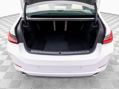 New 2026 BMW 330i xDrive Sedan w/ Premium Package image 33