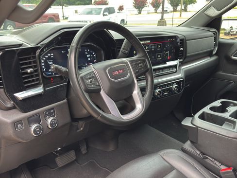 Used 2025 GMC Sierra 1500 SLT RWD image 11