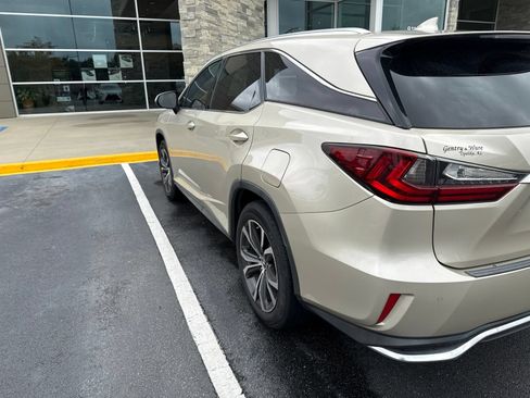 Used 2019 Lexus RX 350L FWD w/ Premium Package image 5