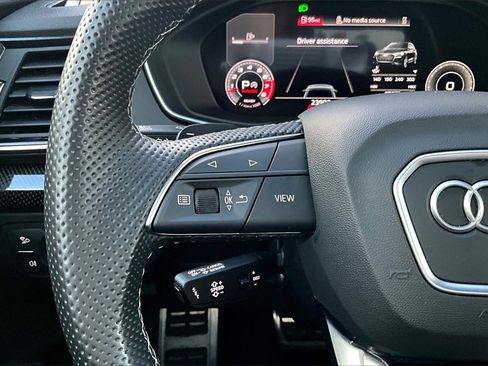 Used 2022 Audi SQ5 Premium Plus image 11