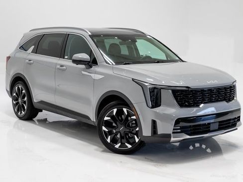 Used 2025 Kia Sorento SX FWD image 6