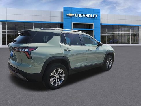 Used 2025 Chevrolet Equinox LT w/ Convenience Package II AWD/4WD image 5