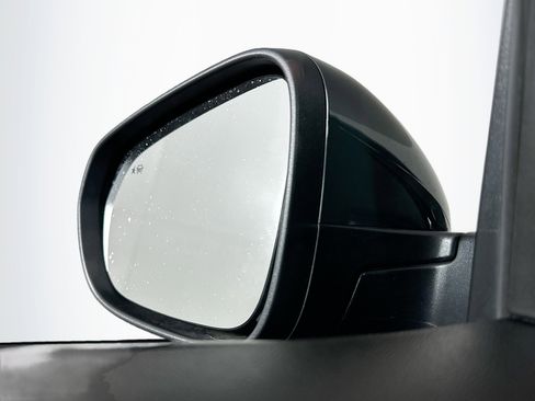 Used 2025 Chevrolet Trax LS w/ LS Convenience Package image 16