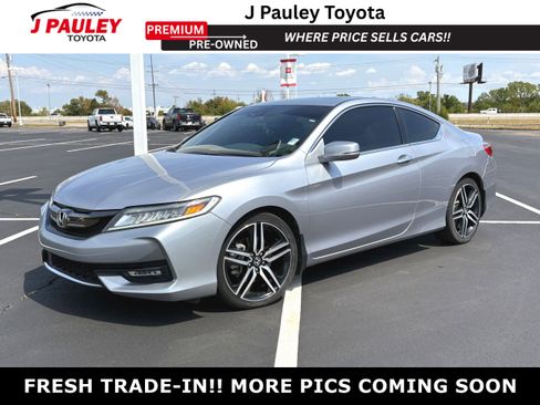Used 2016 Honda Accord Touring image 1