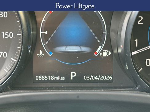 Used 2020 Jaguar F-PACE R-Sport image 10