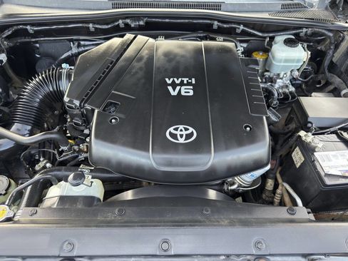 Used 2013 Toyota Tacoma 4x4 Double Cab w/ TRD Off-Road Pkg image 23