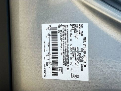 Used 2022 Ford Explorer XLT w/ Equipment Group 202A AWD/4WD image 37