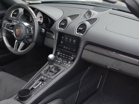 Certified 2025 Porsche 718 Boxster GTS RWD image 31