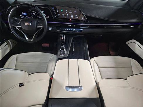 Used 2024 Cadillac Escalade Sport w/ Touring Package image 17