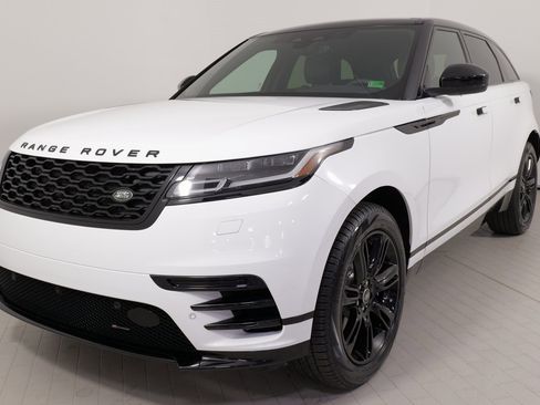 Used 2023 Land Rover Range Rover Velar R-Dynamic S image 4