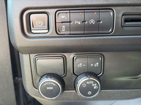 Used 2024 Chevrolet Tahoe Premier image 43