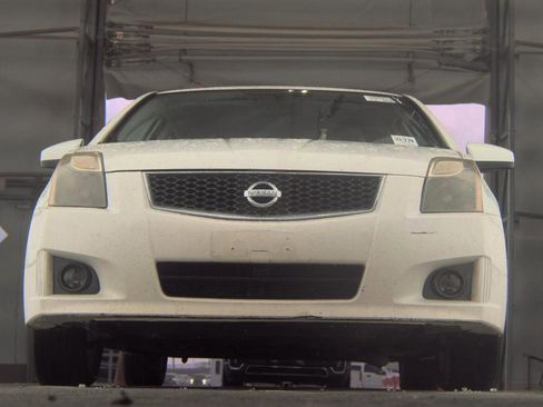 Used 2010 Nissan Sentra 2.0 SR w/ Convenience Pkg image 3