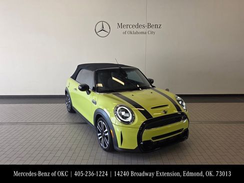 Used 2024 MINI Cooper S w/ Signature Upholstery Package image 3