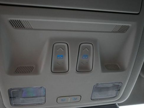 New 2025 Ford Escape SE image 19